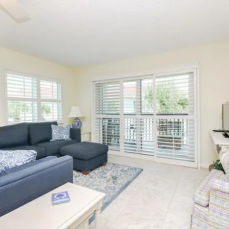 Ocean Village Club P31